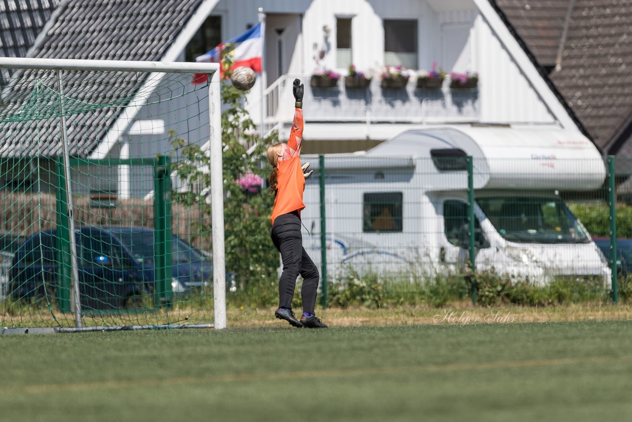 Bild 264 - wBJ SV Henstedt Ulzburg - TuS Rotenhof : Ergebnis: 12:0